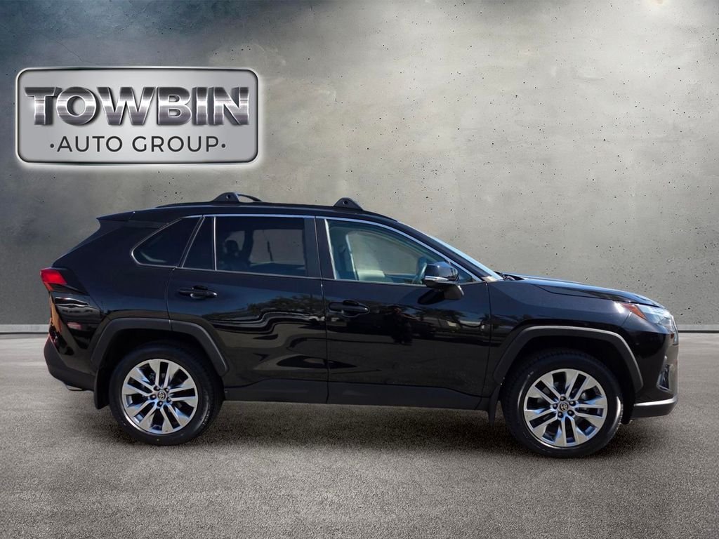 Used 2024 Black Toyota XLE Premium image 3