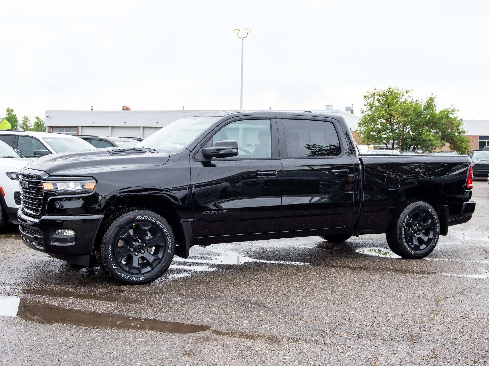 New 2026 Black RAM Sport* Crew Cab 4x4, Panoramic Sunroof, Heated Seats/Wheel, Nav image 2