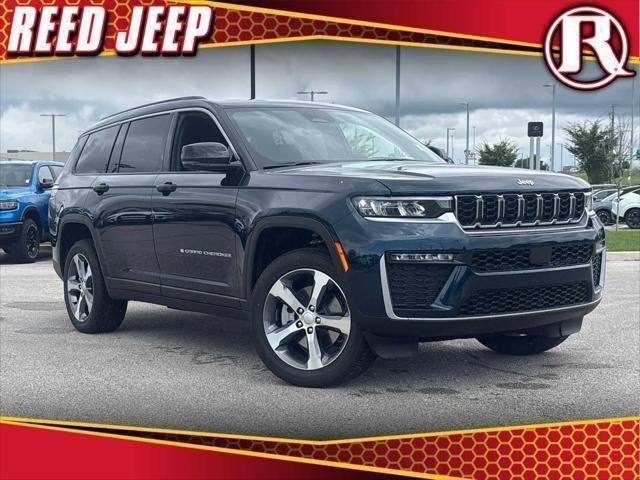 New 2026 Fathom Blue Pearl-Coat Exterior Paint Jeep Limited image 1