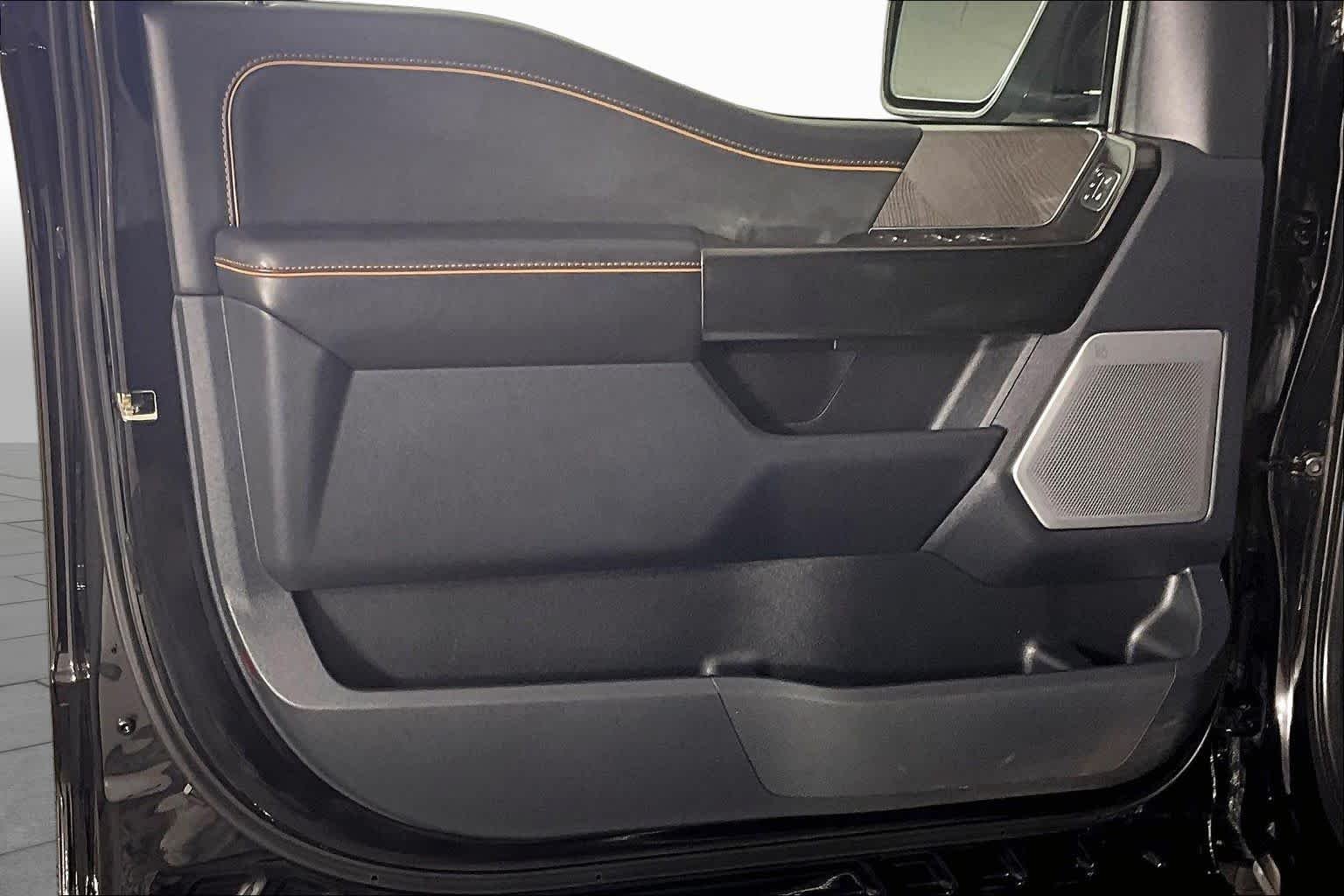 Used 2022 Agate Black Ford Platinum image 19