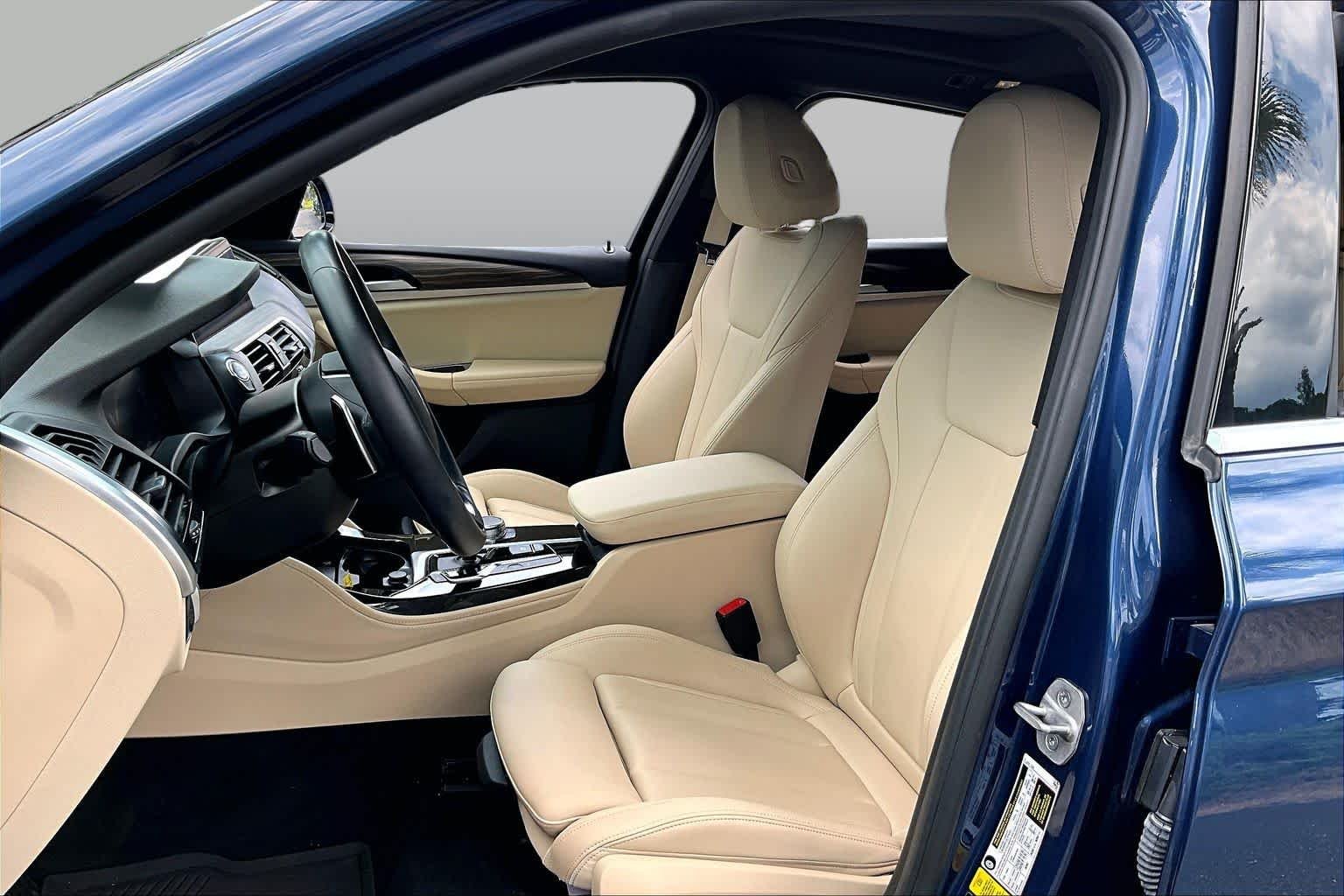 Used 2021 Phytonic Blue Metallic BMW xDrive30i image 8