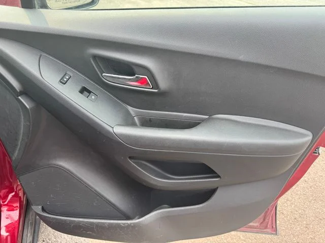 Used 2019 Red Chevrolet LT image 13