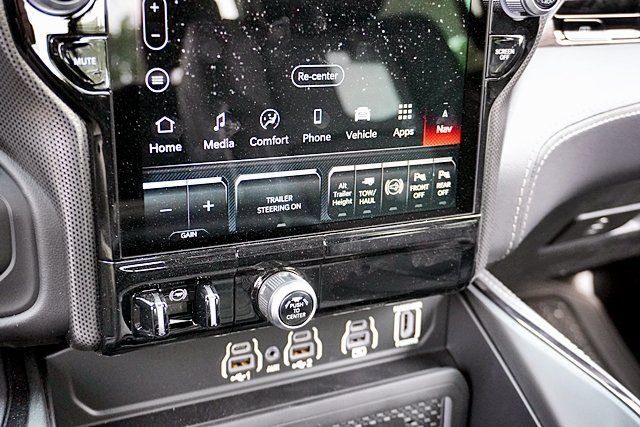 New 2026 Ceramic Gray Clear-Coat Exterior Paint RAM Limited image 38