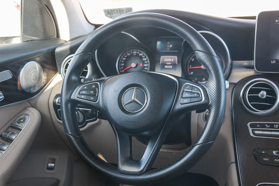 Used 2018 White Mercedes-Benz GLC 300 image 15