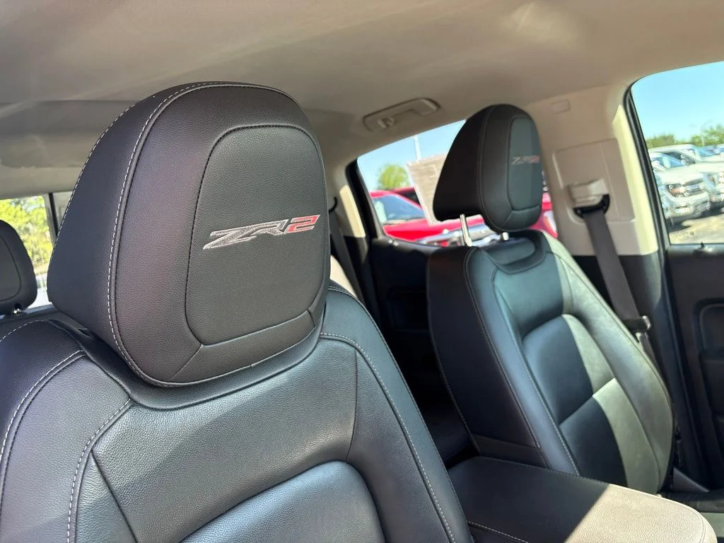 Used 2018 Black Chevrolet ZR2 image 36