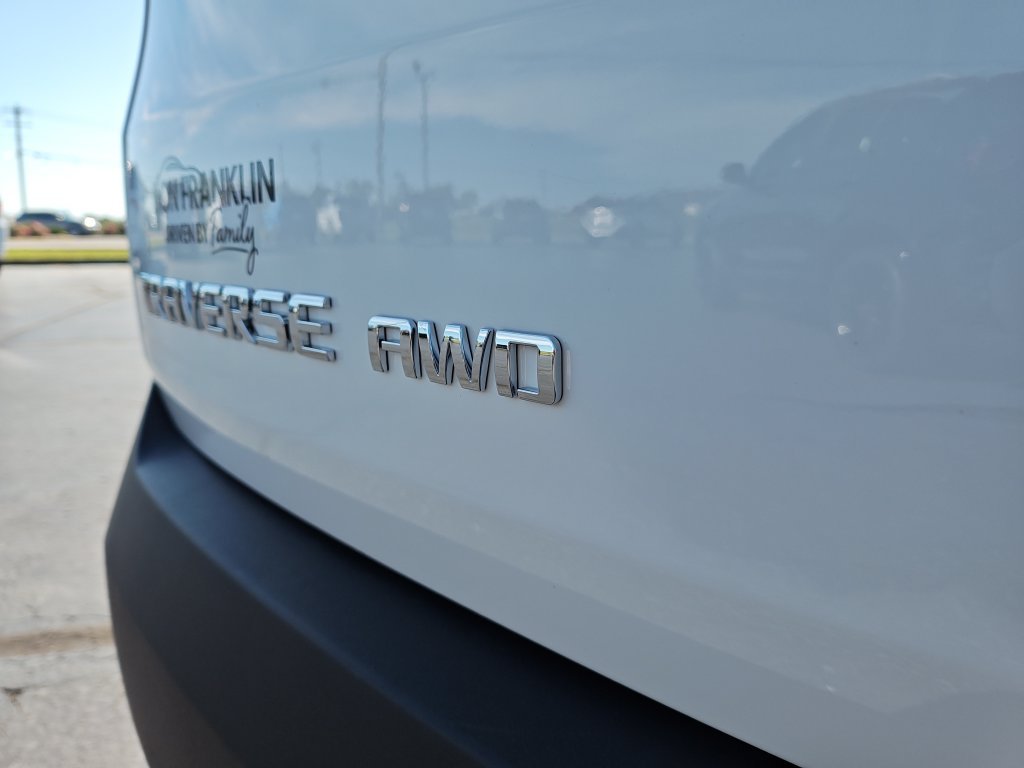 Used 2023 White Chevrolet LT image 30