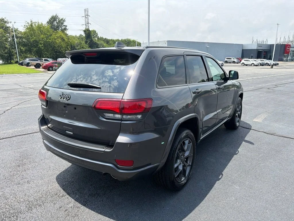 Used 2021 Gray Jeep 80th Anniversary image 9