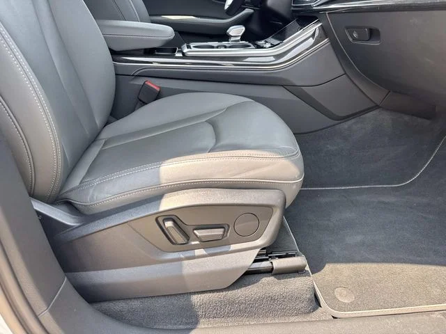 Used 2025 White Audi 55 Premium Plus image 26