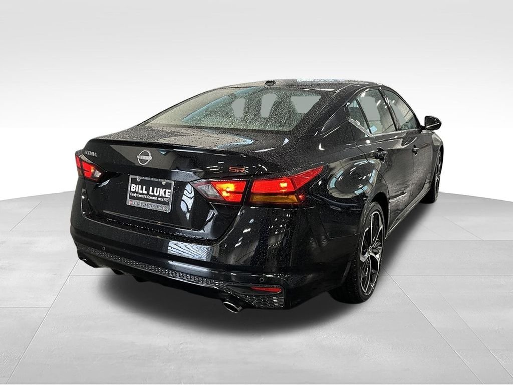 Used 2026 Super Black Nissan 2.5 SR image 7