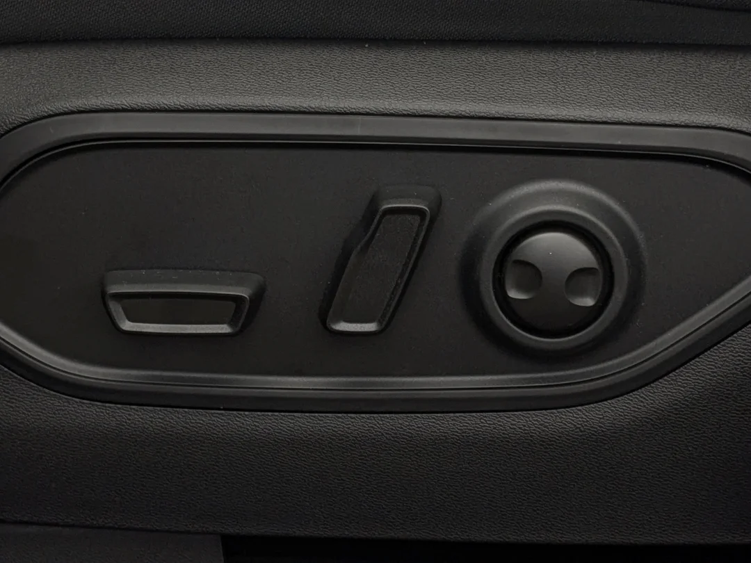 New 2026 Black Jeep Laredo - - 4x4 - 1.6L Turbo Hybrid - Adaptive Cruise - Blind Spot Detection & More! image 14