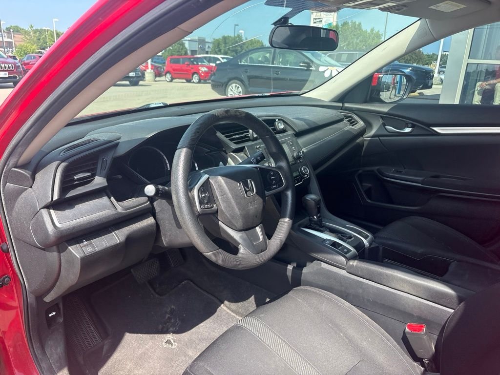 Used 2016 Red Honda LX image 10