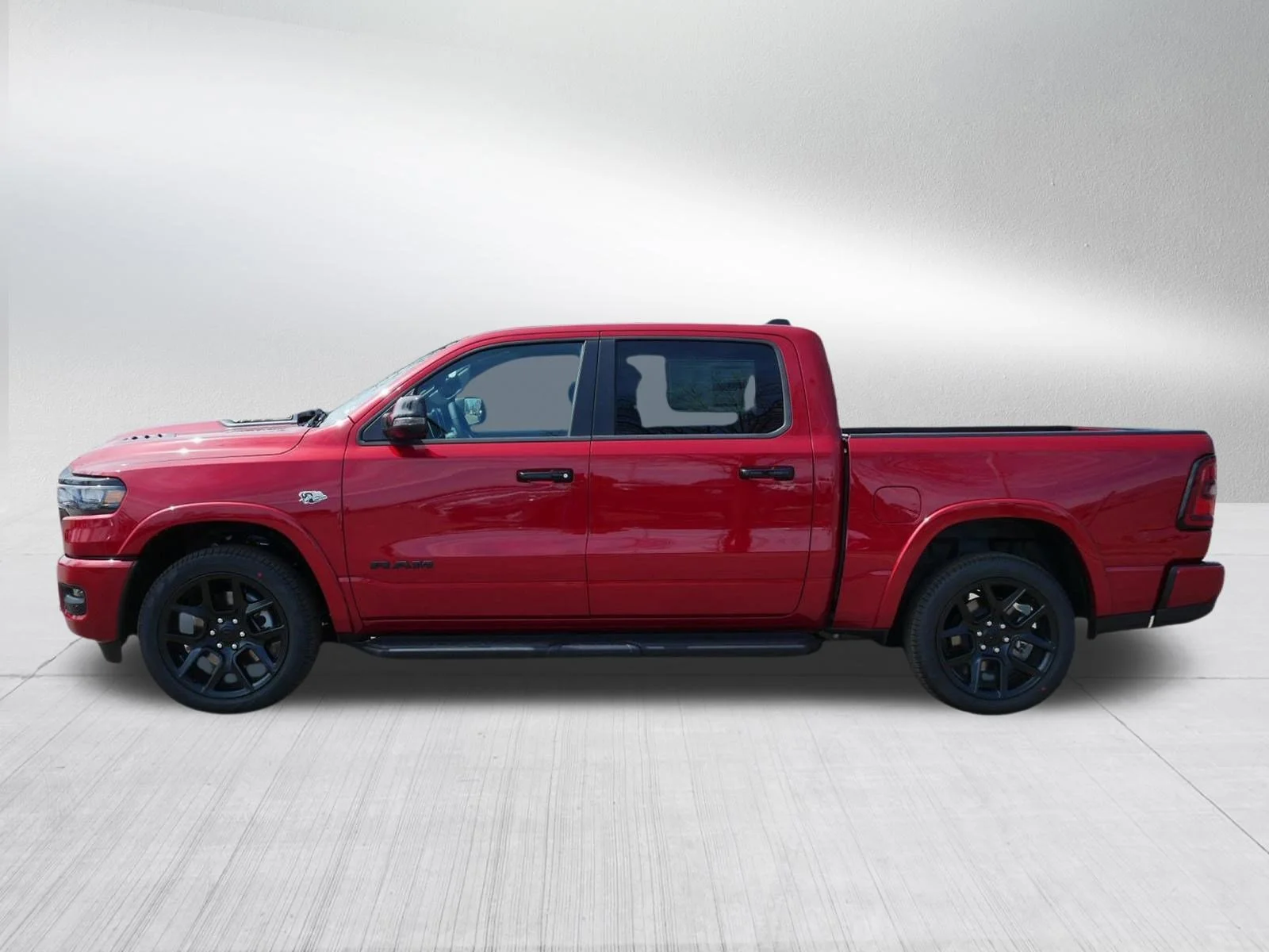 New 2026 Molten Red Pearl-Coat Exterior Paint RAM Laramie image 4