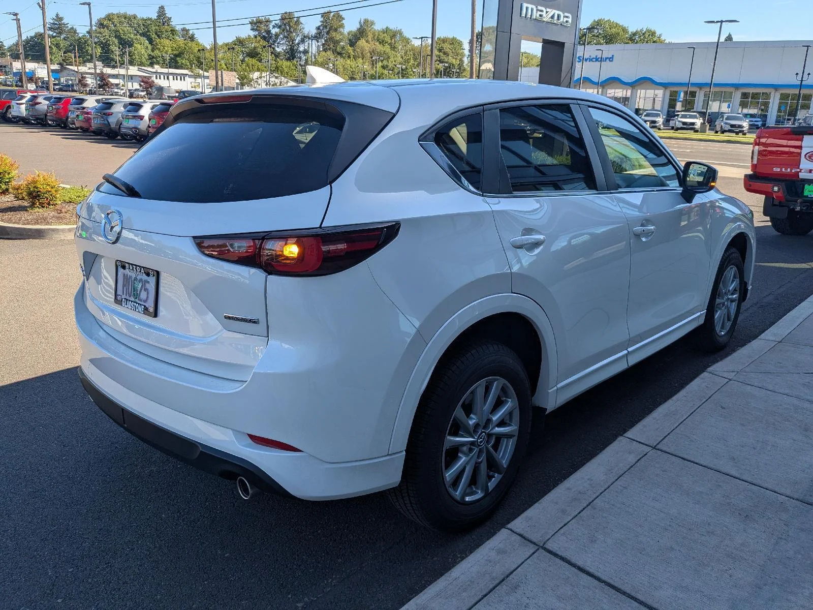 2025 Mazda CX-5 S Preferred package - Photo 6