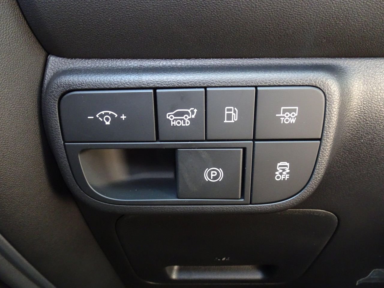 New 2027 White Hyundai Limited 8P image 25