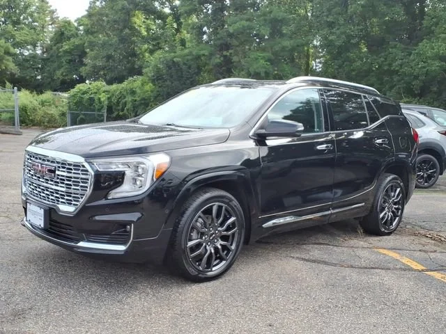 2024 GMC Terrain Denali - Photo 3