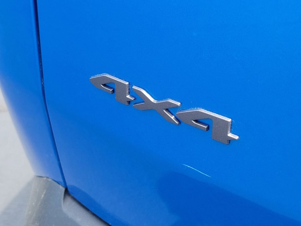 New 2026 Hydro Blue Pearl-Coat Exterior Paint Jeep Laredo image 7