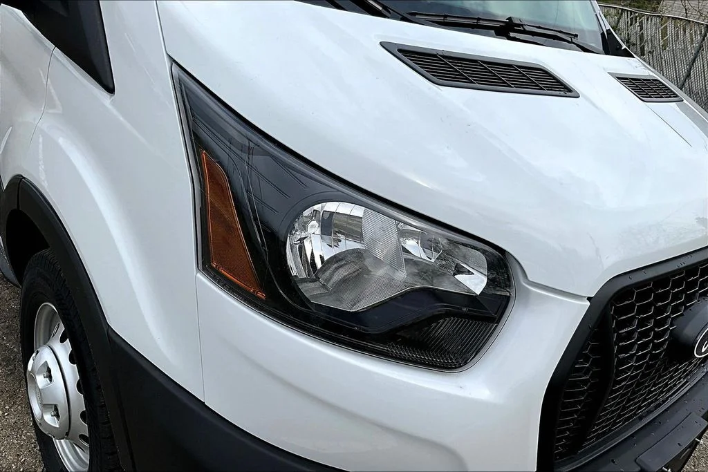 New 2026 White Ford Cargo Van image 32