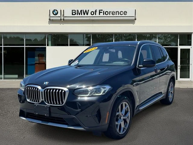 Used 2024 Black BMW xDrive30i image 3