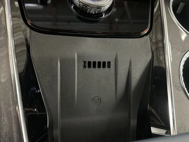 2025 Cadillac Escalade IQ Luxury 2 - Photo 23
