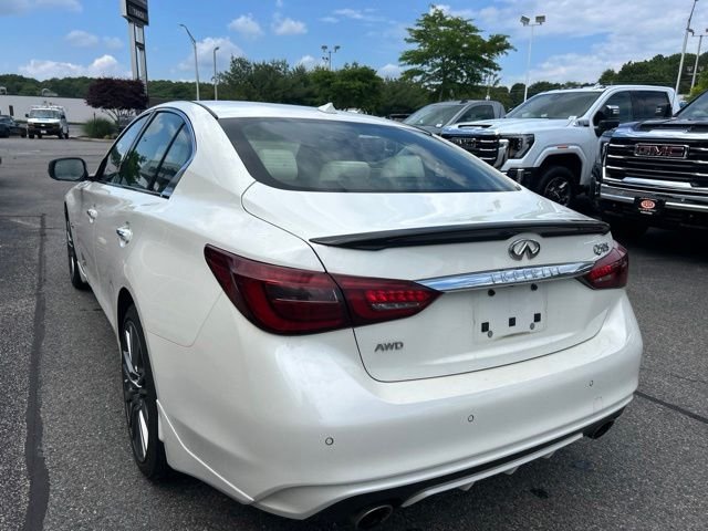 Used 2019 White INFINITI Red Sport 400 image 48