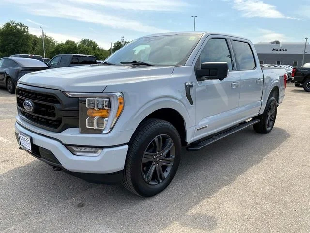 Used 2023 Avalanche Ford XLT image 9