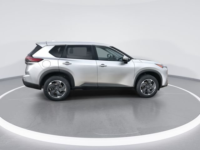 Used 2024 Silver Nissan SV image 9