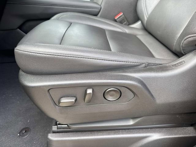 Used 2025 Sterling Gray Metallic Chevrolet Z71 image 41