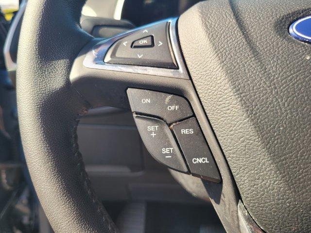 Used 2018 Blue Ford SEL image 28
