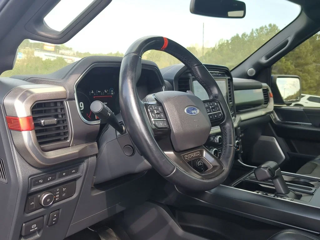 Used 2022  Ford Raptor image 14
