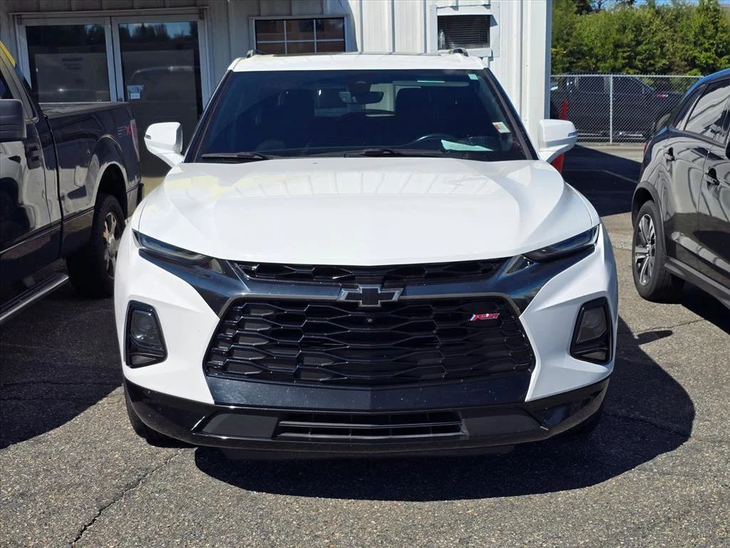 Used 2019 White Chevrolet RS image 10