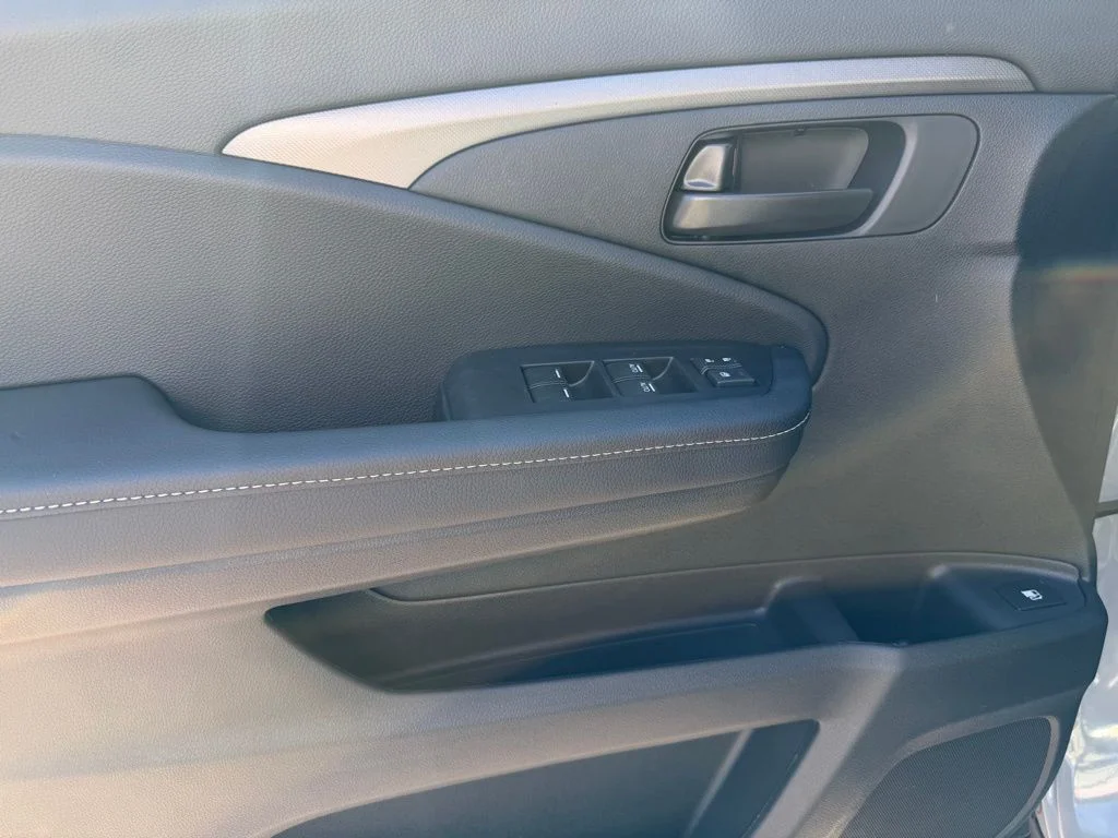 2026 Honda Ridgeline Sport - Photo 13
