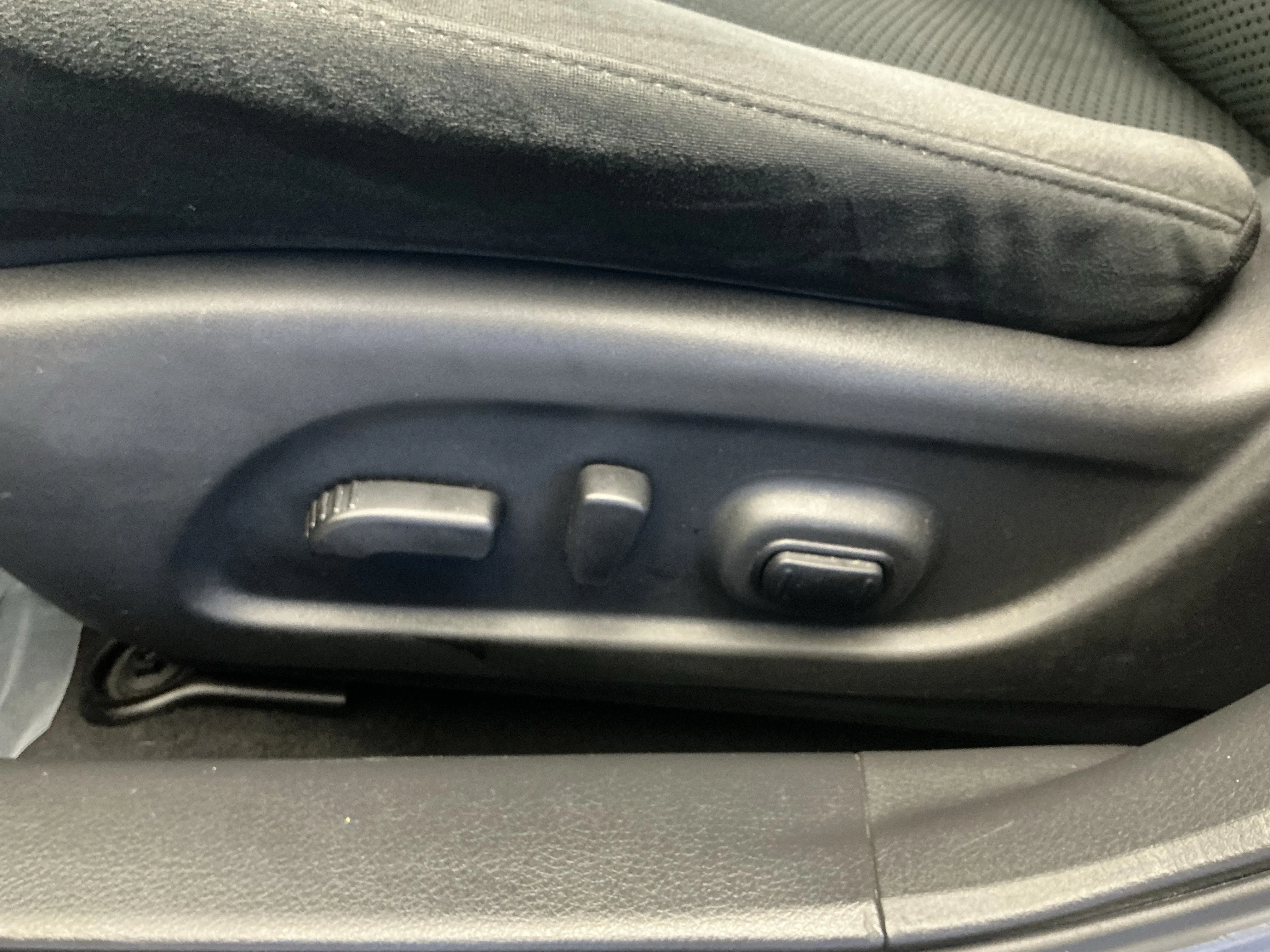 Used 2015 Gun Metallic Nissan 2.5 SV image 11