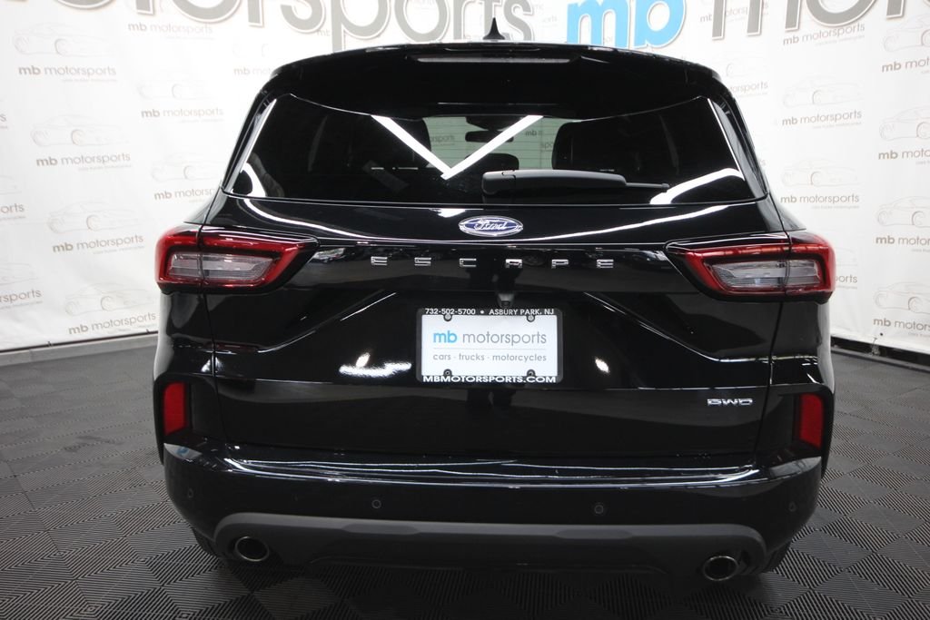 Used 2023 Black Ford ST-Line image 5