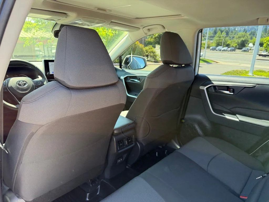 Used 2025 Ice Toyota XLE image 31