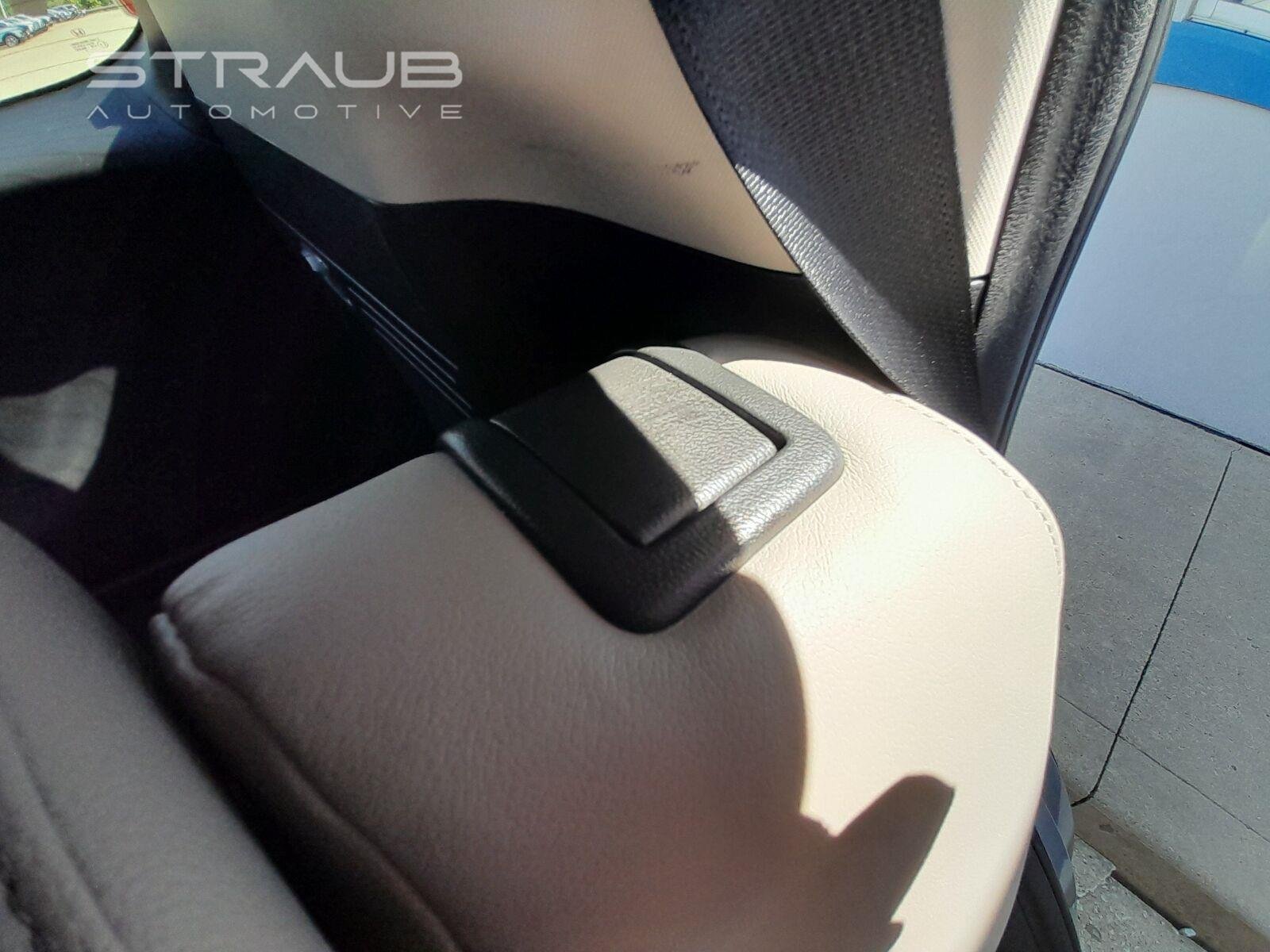 Used 2019 Lunar Silver Metallic Honda EX-L image 41