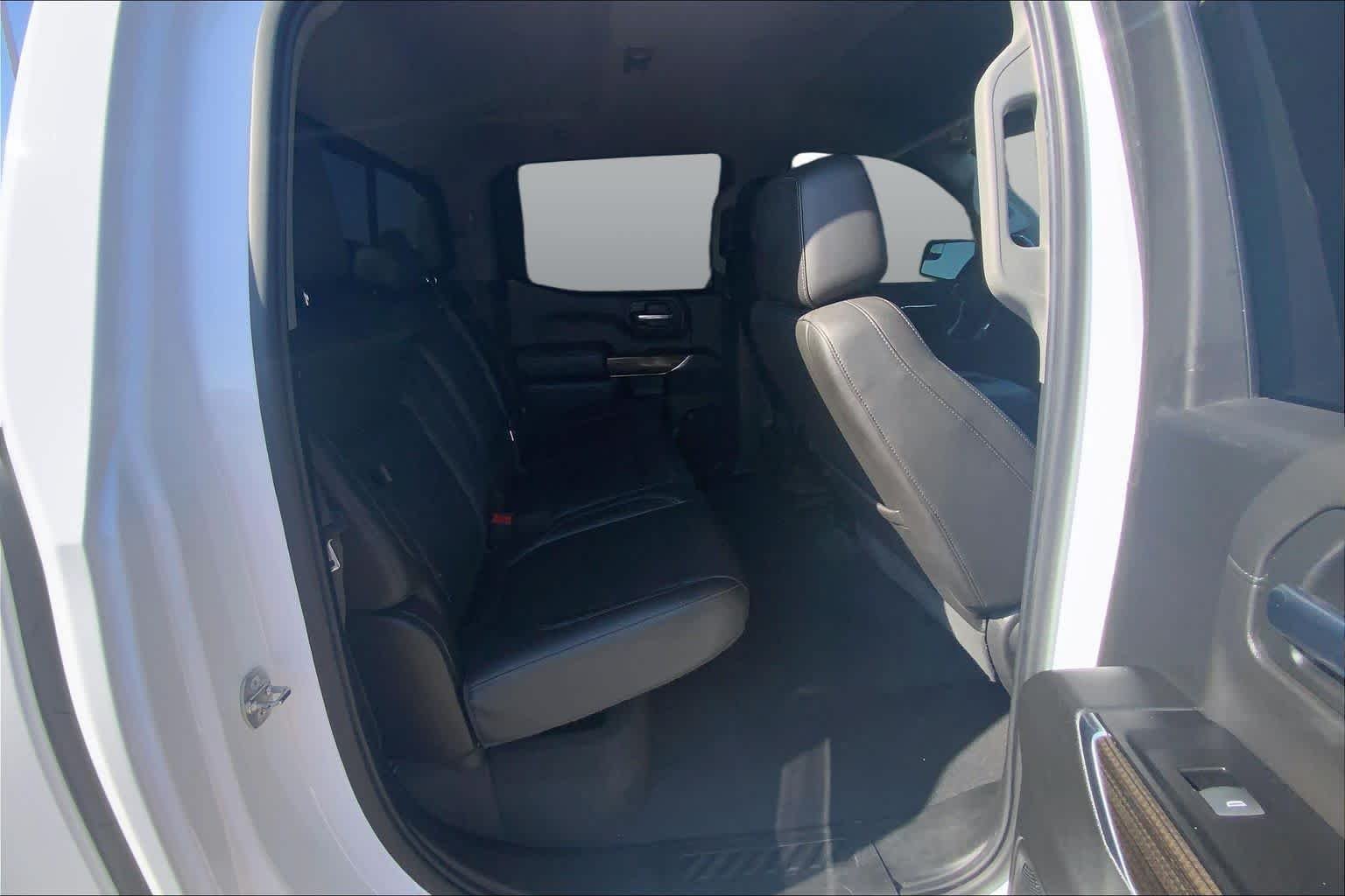 Used 2019 Summit White Chevrolet RST image 20