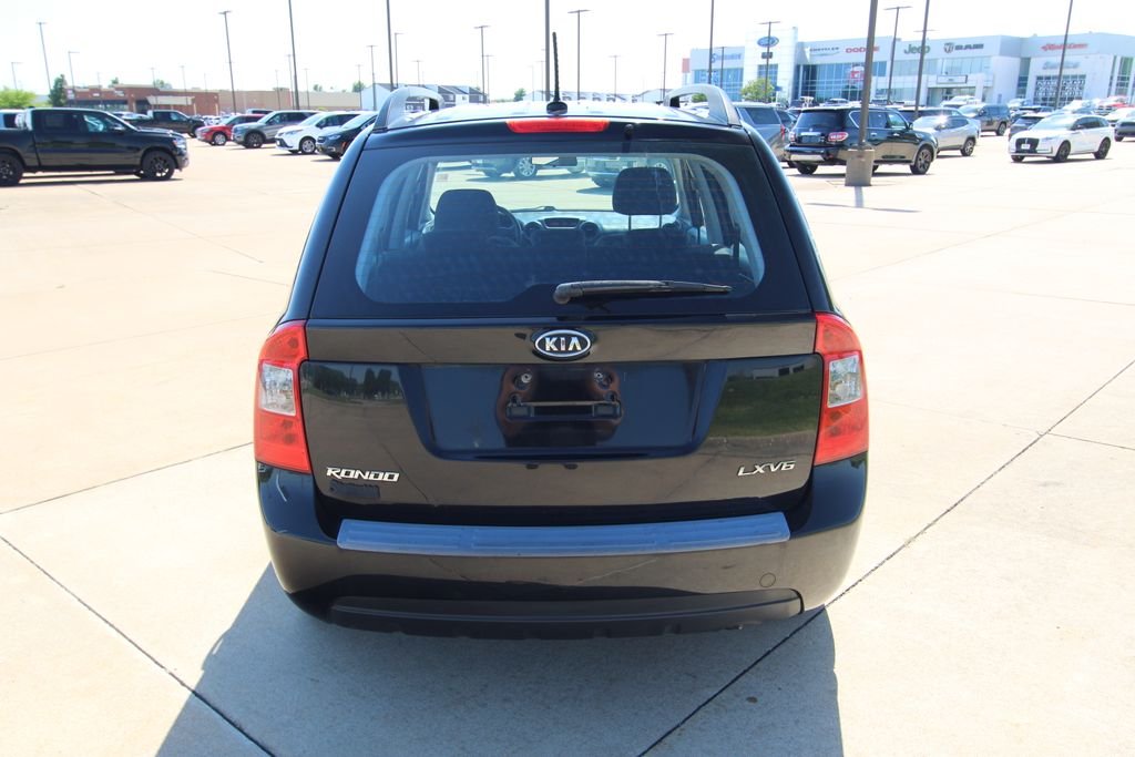 Used 2009 Gray Kia LX image 12