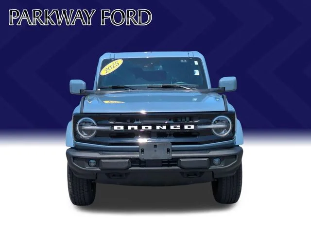 Used 2025 Gray Ford Outer Banks image 8
