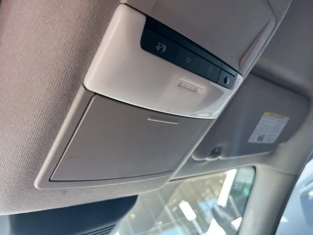 Used 2020 Blue Nissan SV image 13