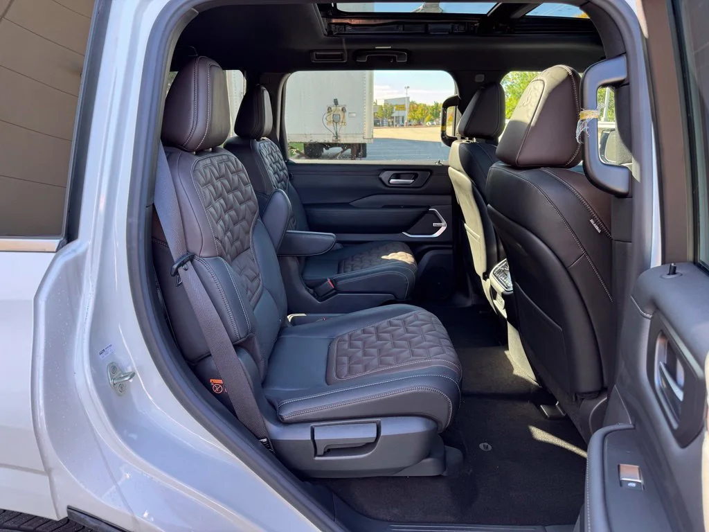 2026 Nissan Armada Platinum - Photo 13