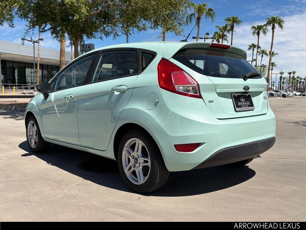 Used 2019 Green Ford SE image 3