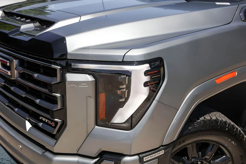 Used 2024 Silver GMC AT4 image 3