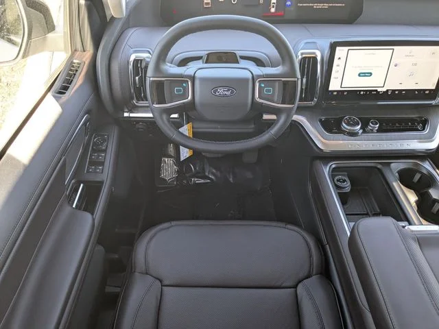 New 2026 Star White Metallic Tri-Coat Ford MAX Platinum® image 15