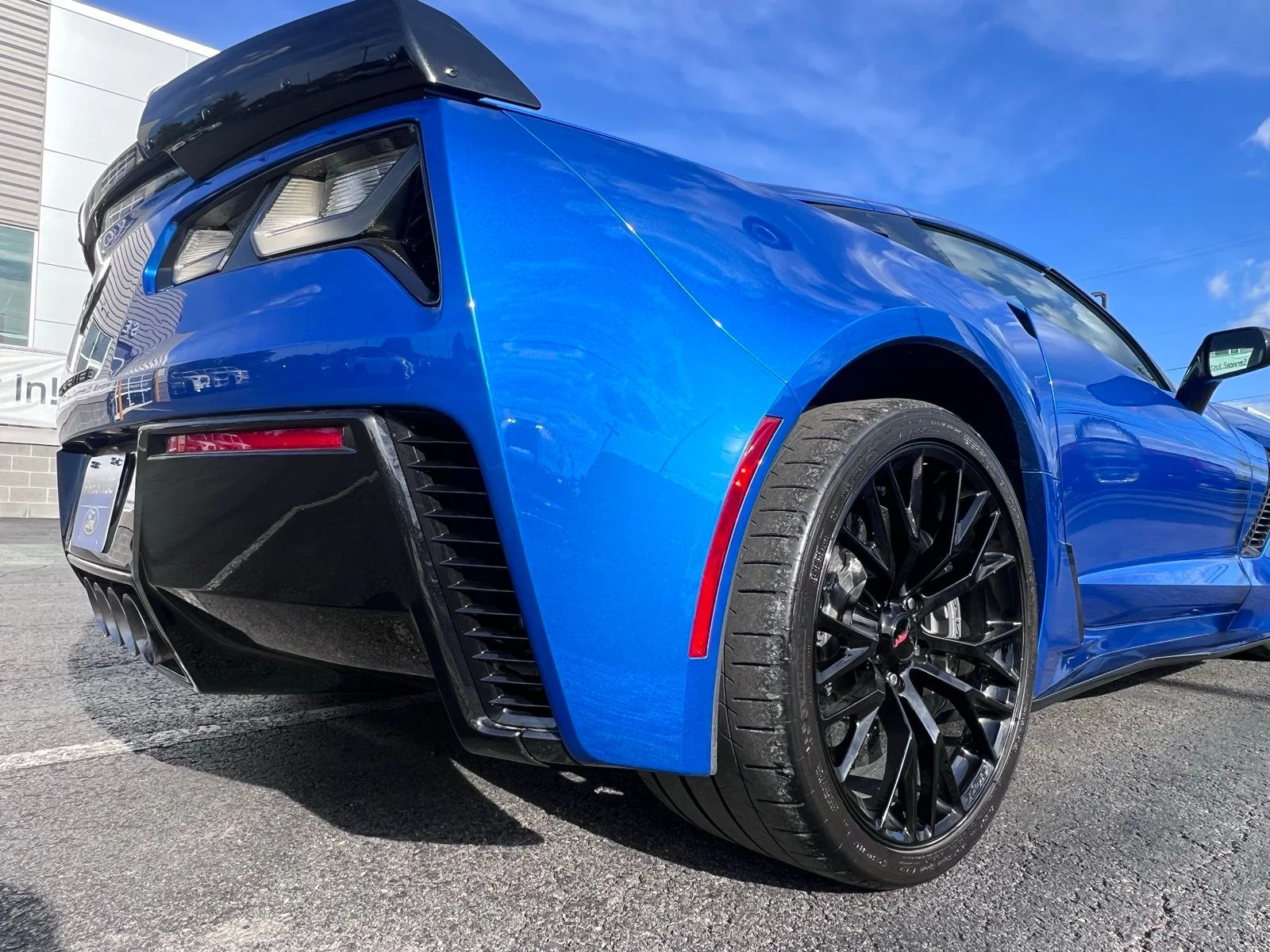 Used 2016 Laguna Blue Metallic Tintcoat Chevrolet Z06 image 25