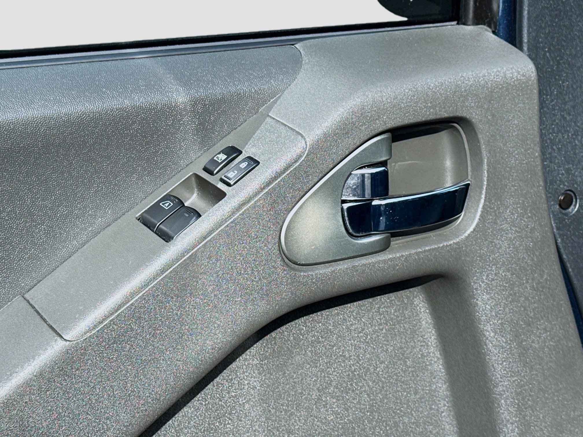 Used 2020 Arctic Blue Metallic Nissan SV image 21