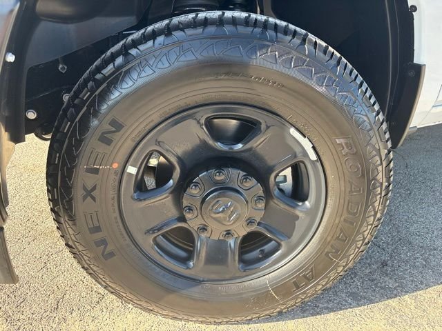 New 2026 Bright White Clear-Coat Exterior Paint RAM Tradesman image 12