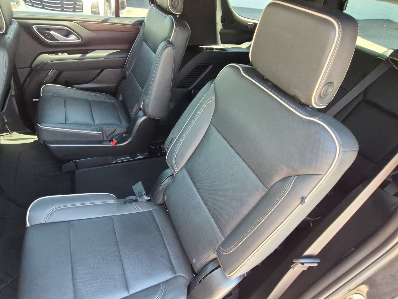 Used 2023 Black Chevrolet Premier image 26