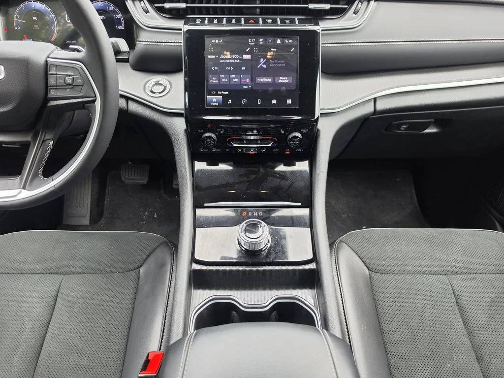Used 2025 Diamond Black Jeep Altitude X image 14