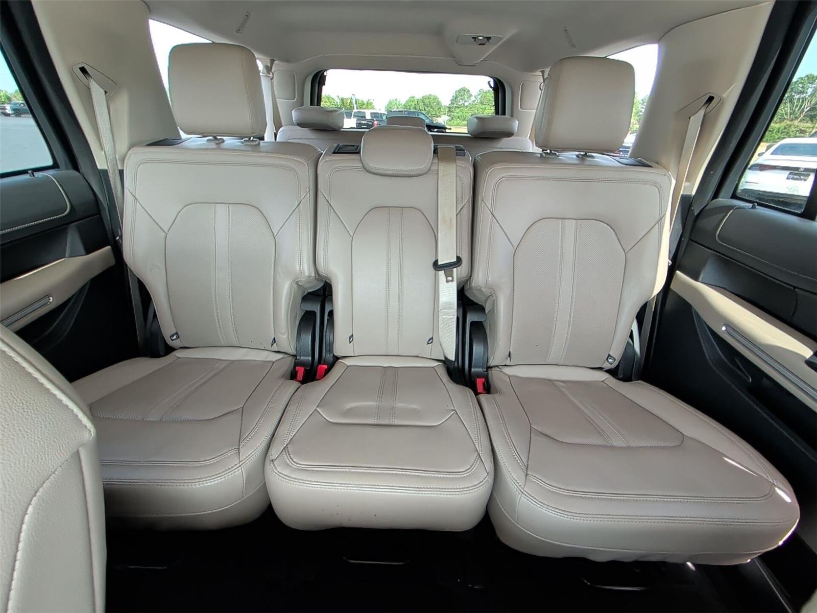 Used 2024 Oxford White Ford Limited image 14