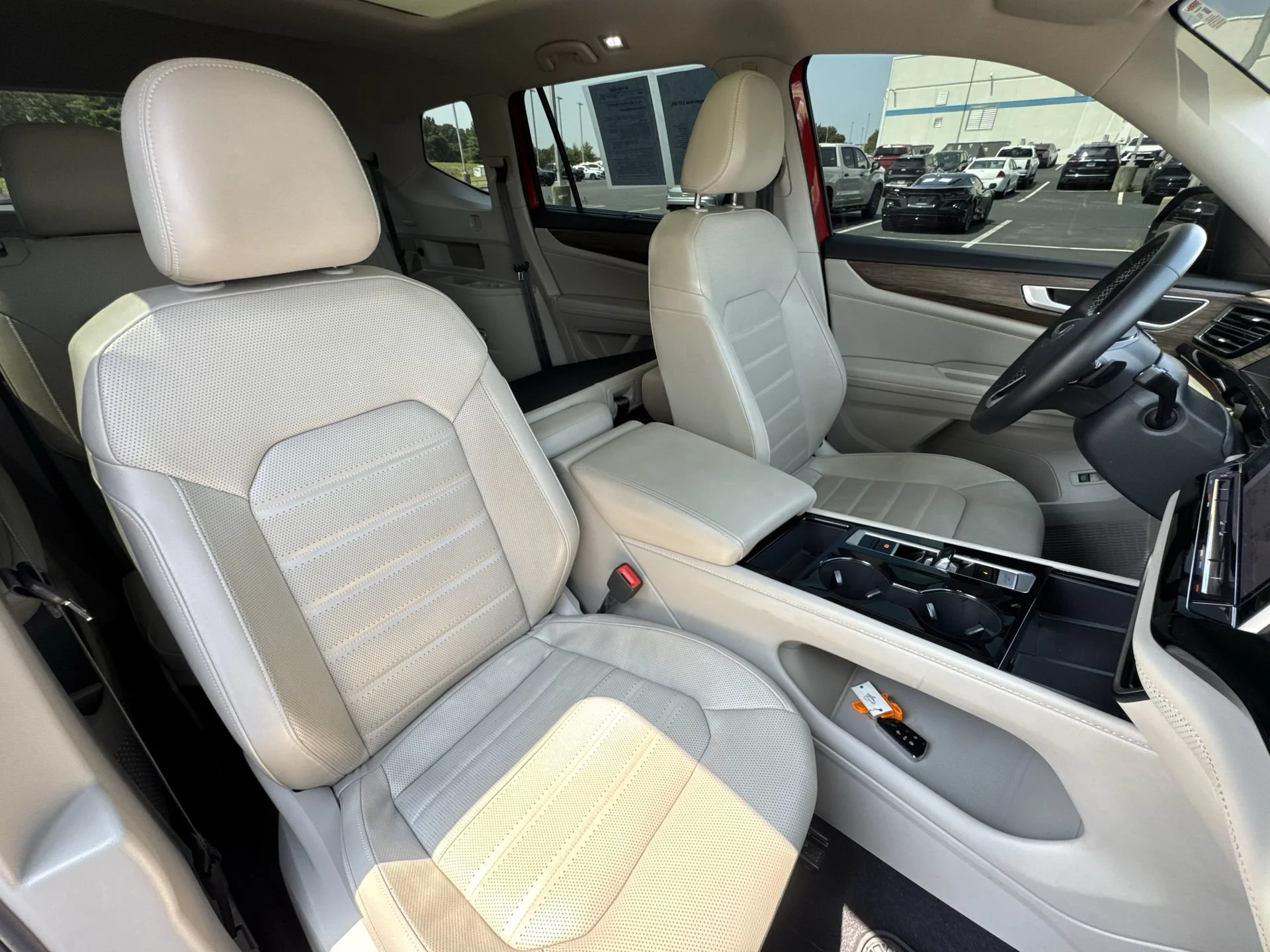 2024 Volkswagen Atlas SEL - Photo 26